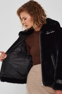 کت چرم مخمل دار مشکی زنانه آنابل دری مد