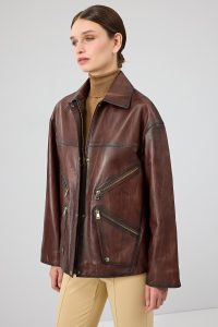 کت چرمی زنانه قهوه‌ای اورسایز یقه پیراهنی Claris دری مد