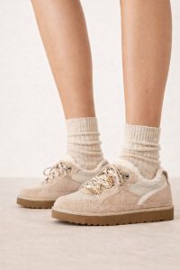 کتونی زنانه تدی جیر بژ خزدار بنددار لژدار دری مد