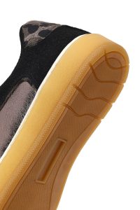 کتونی زنانه مشکی بنددار لژدار طرح‌دار دری مد