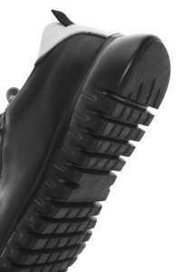 کتونی زنانه چرم مشکی بنددار دری مد