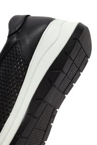 کتونی زنانه چرم مشکی بنددار لژدار دری مد