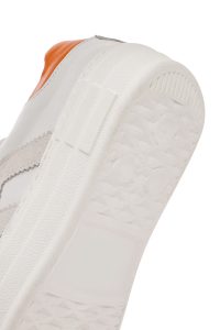 کتونی زنونه چرم سفید بنددار با زیره ضخیم دری مد