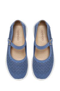 کفش زنانه جیر آبی طرح‌دار سگک‌دار راحتی دری مد