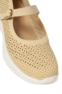 کفش زنانه جیر بژ طرح‌دار سگک‌دار راحتی دری مد