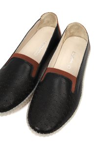 کفش زنانه چرم مشکی راحتی دری مد