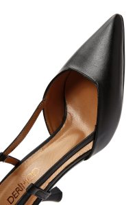 کفش زنانه چرم مشکی پشت‌باز پاشنه‌دار دری مد