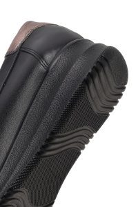 کفش لوفر زنانه چرم مشکی سگک‌دار لژدار راحتی دری مد