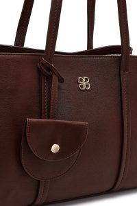 کیف زنانه قهوه‌ای بنددار با اکسسوری دری مد