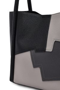 کیف زنانه مشکی طرح‌دار بنددار دری مد