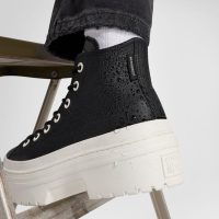 بوت کانورس آل‌استار Chuck Taylor All Star Lugged Heel مشکی زنانه چرم لژدار ضدآب اورجینال