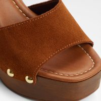 صندل لژدار زنانه قهوه‌ای NILORIA – ALDO