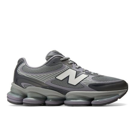 کتونی نیو بالانس New Balance 2000 اورجینال