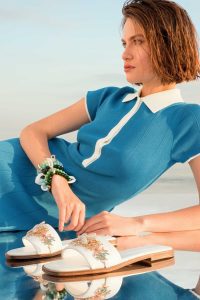 دمپایی زنانه سفید نگین‌دار دری مد