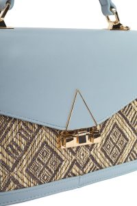 کیف دستی زنانه آبی بند بلند طرح‌دار دری مد