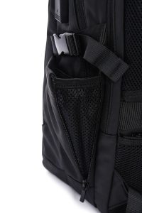 کوله پشتی پارچه‌ای تکنولوژیک مشکی بدون‌جنسیت D-Pack