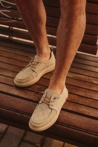 کتونی مردانه پارچه‌ای بژ بنددار Derimod Zero