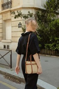 کیف دستی حصیری زنانه عسلی بند بلند مینی دری مد